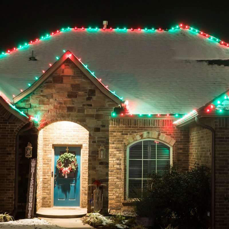 Green and red Chrismtas lights